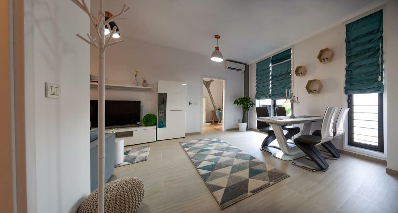Apartments Steel Residence- Tesla Drive Experience Тімішоара Екстер'єр фото