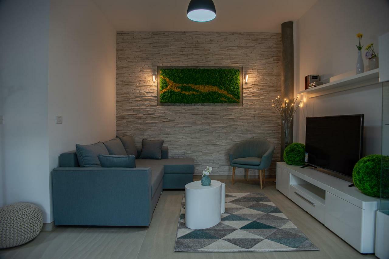 Apartments Steel Residence- Tesla Drive Experience Тімішоара Екстер'єр фото