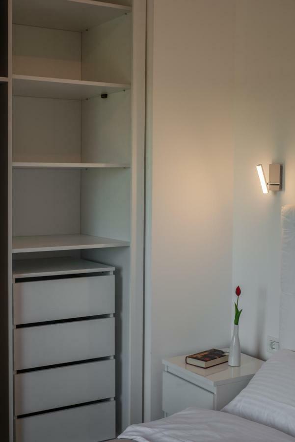 Apartments Steel Residence- Tesla Drive Experience Тімішоара Номер фото